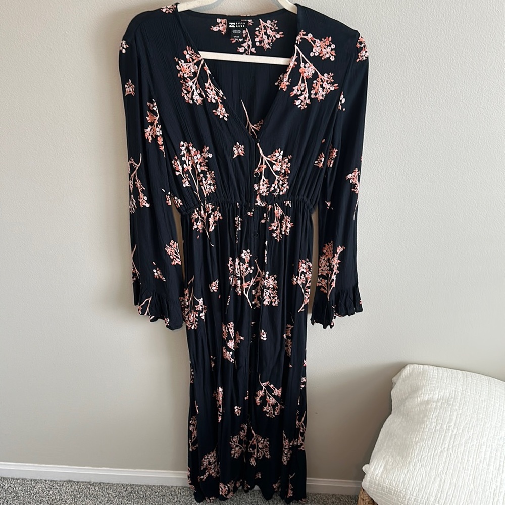 Black long sleeve Billabong Maxi dress